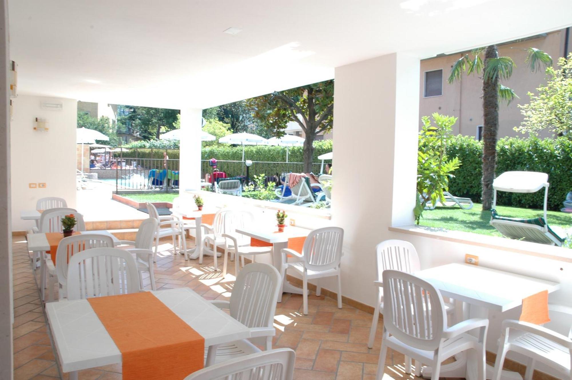 Hotel Garni Villa Magnolia Torbole Sul Garda Eksteriør bilde