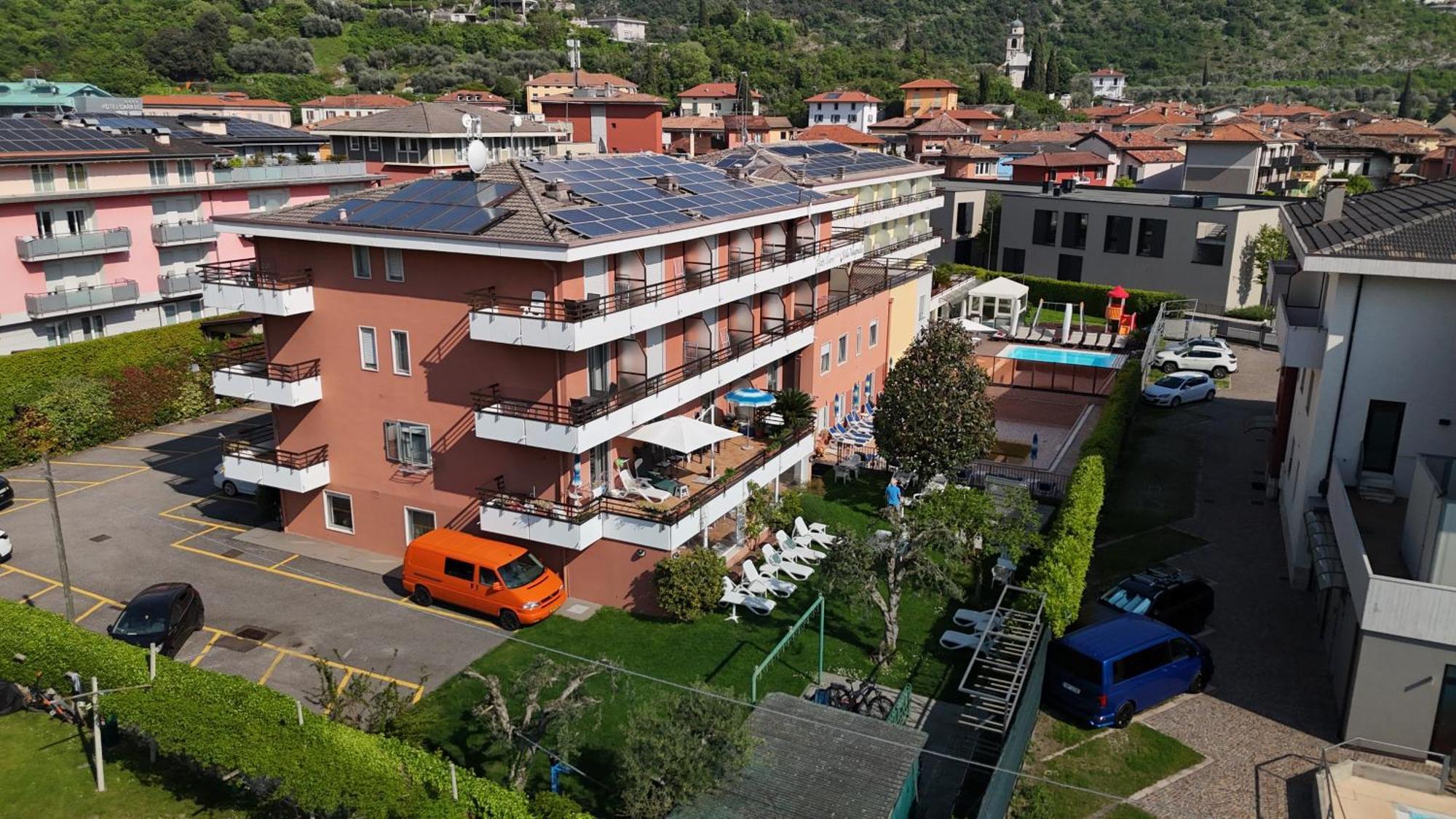 Hotel Garni Villa Magnolia Torbole Sul Garda Eksteriør bilde