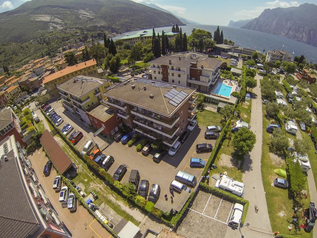 Hotel Garni Villa Magnolia Torbole Sul Garda Eksteriør bilde