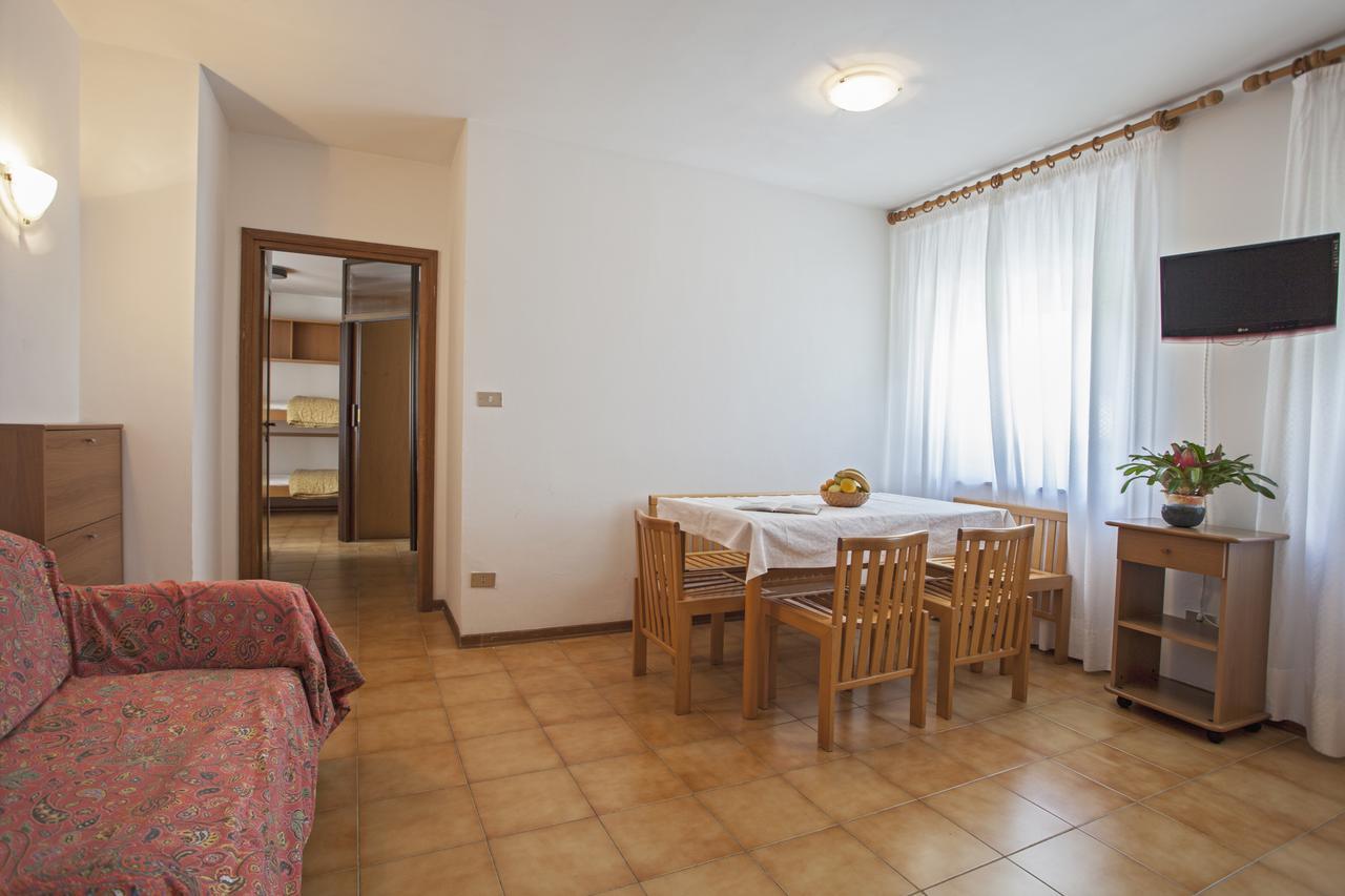 Hotel Garni Villa Magnolia Torbole Sul Garda Eksteriør bilde