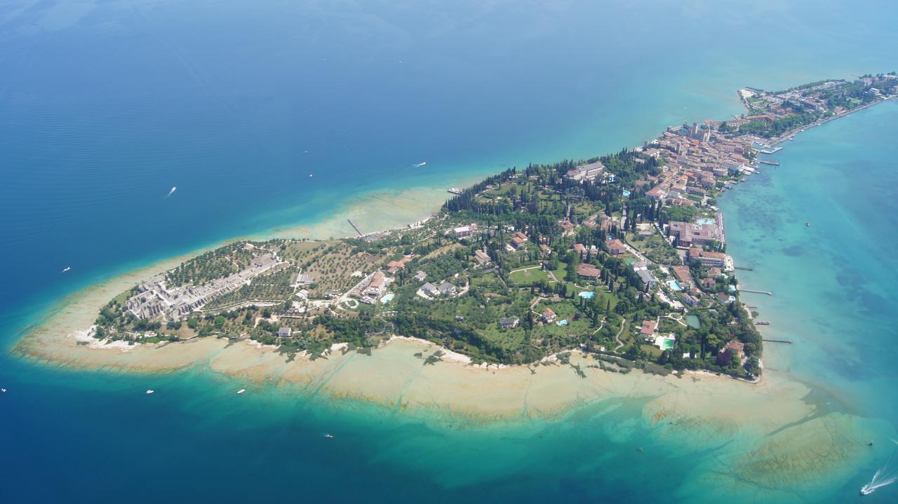 Hotel Garni Villa Magnolia Torbole Sul Garda Eksteriør bilde