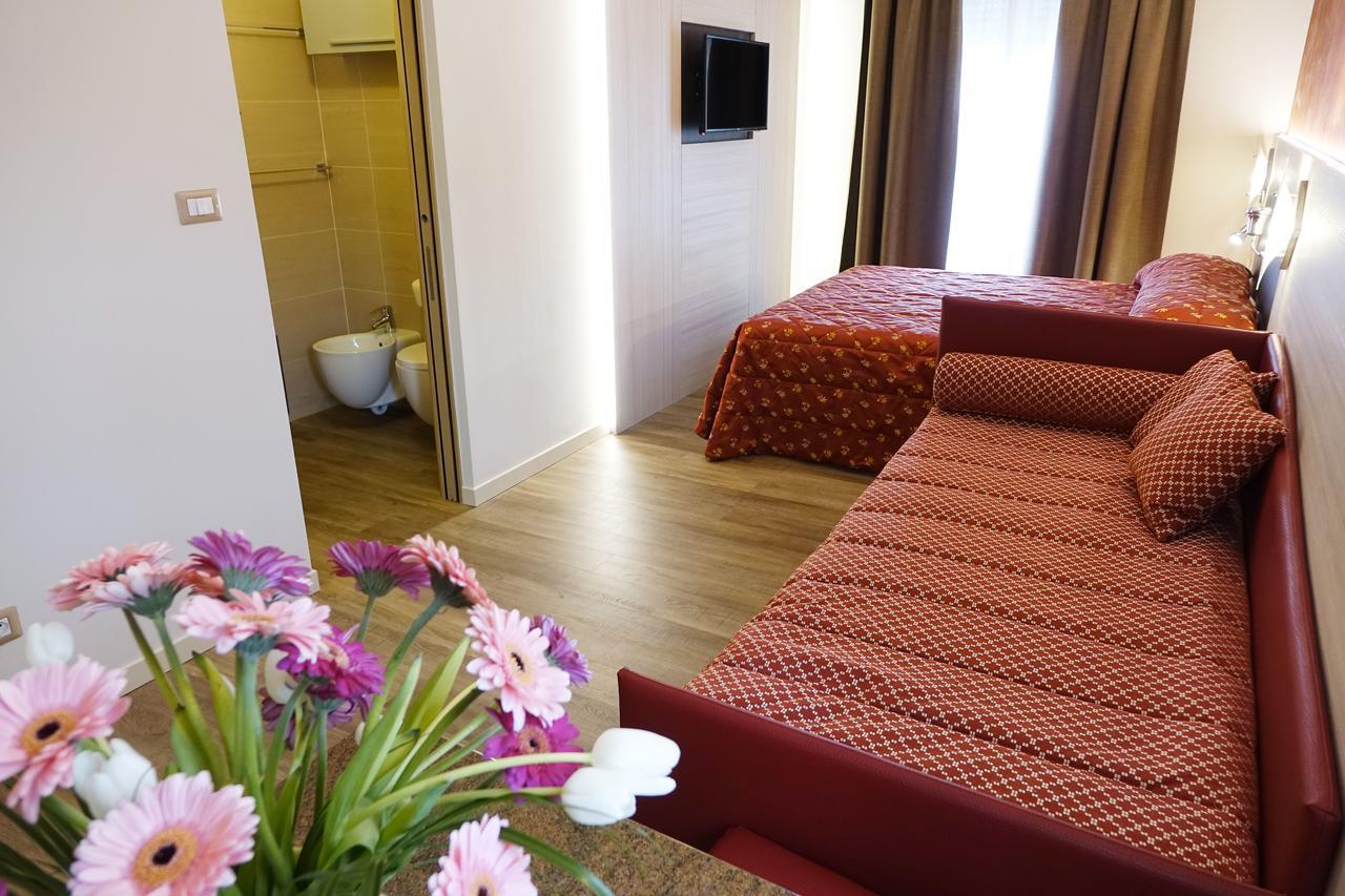 Hotel Garni Villa Magnolia Torbole Sul Garda Eksteriør bilde